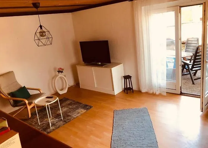 Haus Im Garten „zentral Und Doch Sehr Ruhig“ *