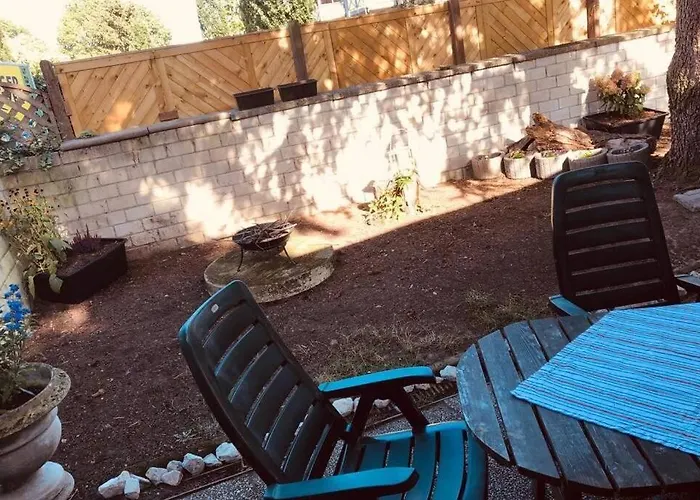 Daire Haus Im Garten „zentral Und Doch Sehr Ruhig“ *